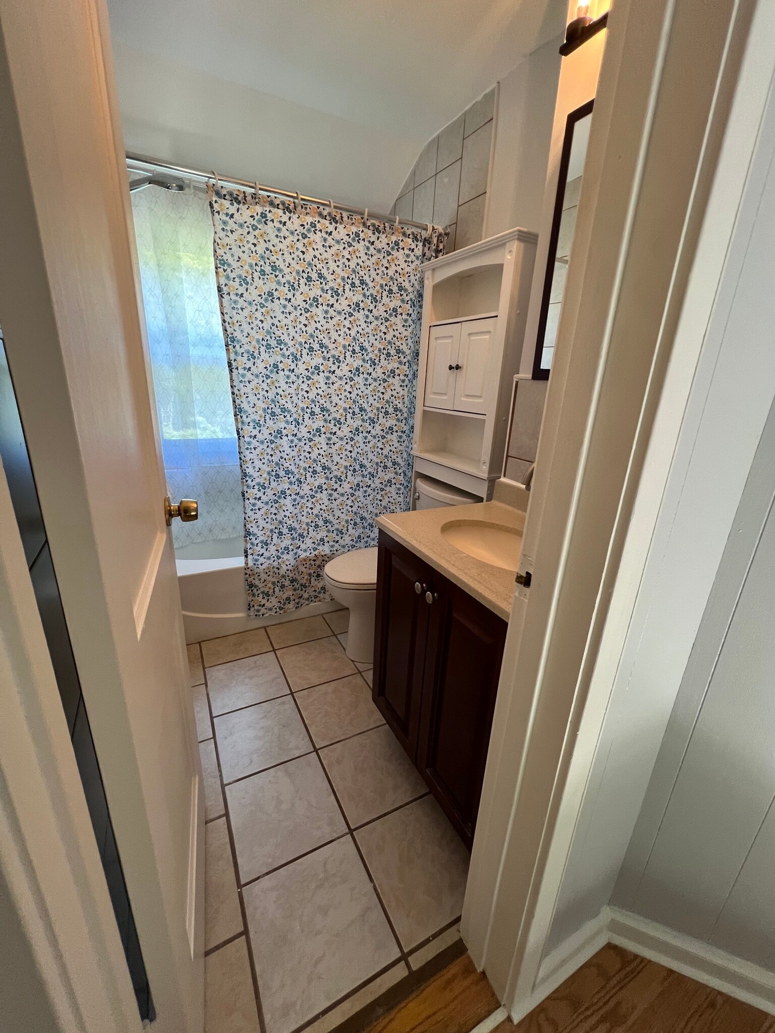 Full Bath Second Floor - 78 Walnut Rd