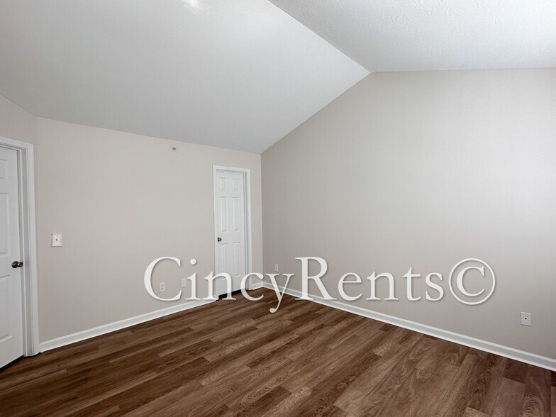 Building Photo - 9187 Yarmouth Dr