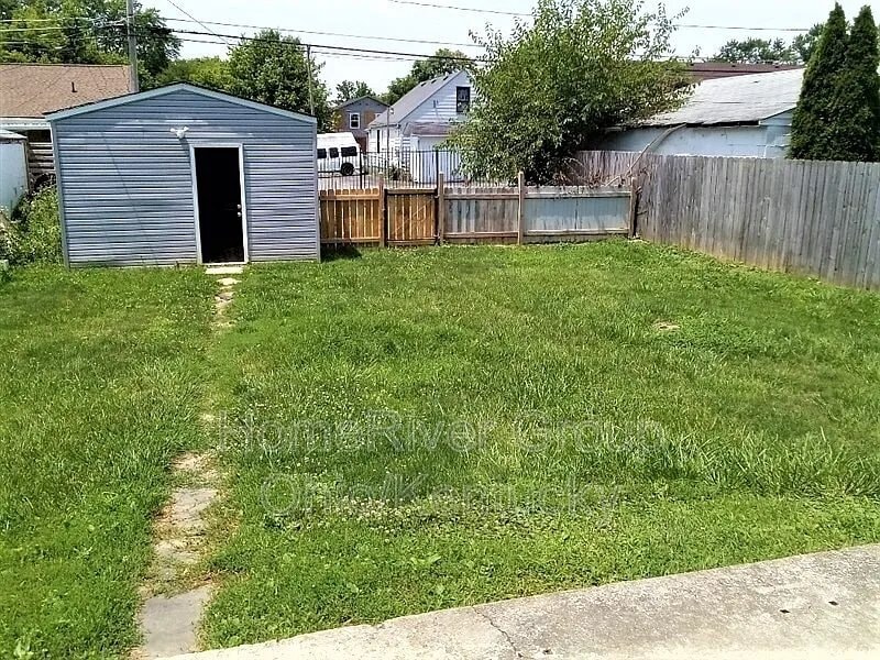 Building Photo - 2237 Gerbert Rd