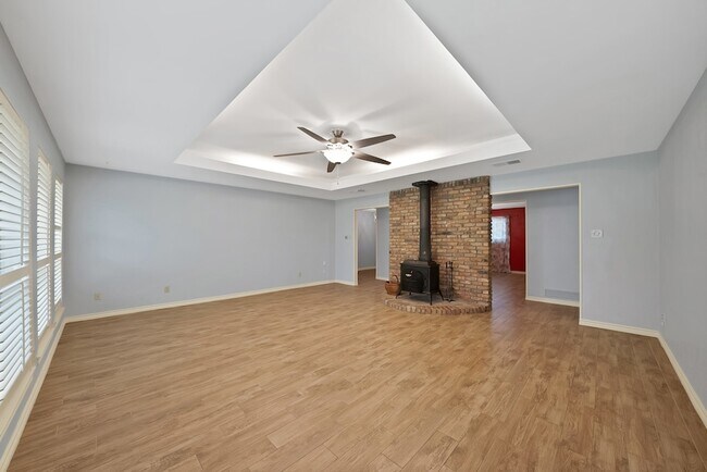 Building Photo - 2812 Whisperwood Trail