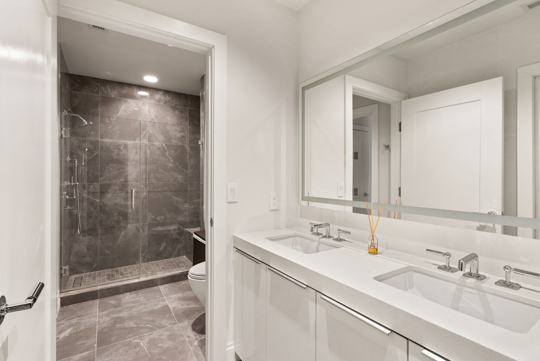 Building Photo - 1427 Rhode Island Ave NW