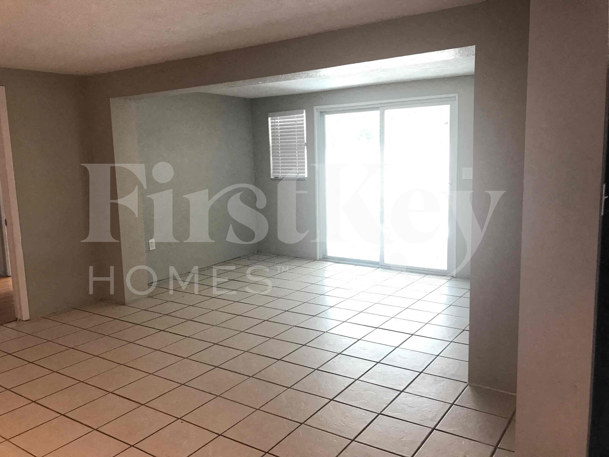 Building Photo - 6178 39th Ave N