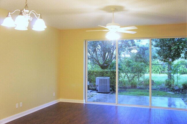 Building Photo - 1032 Pinewood Lake Ct