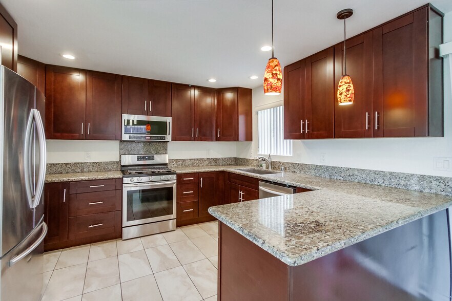 Primary Photo - 2724 K St