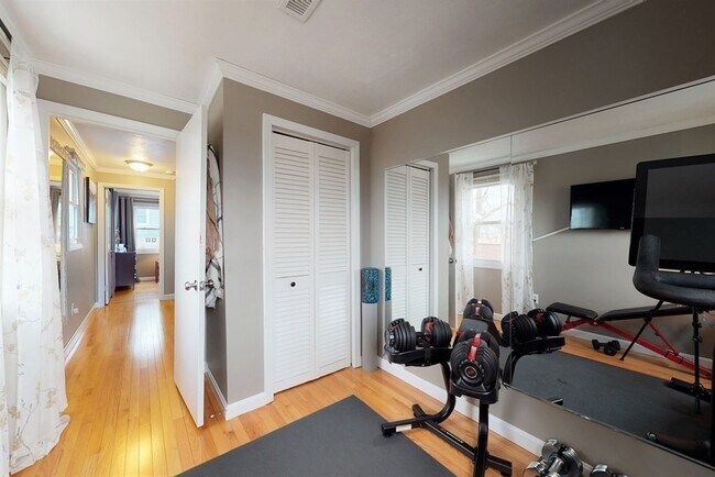 Building Photo - 37 Marivista Ave