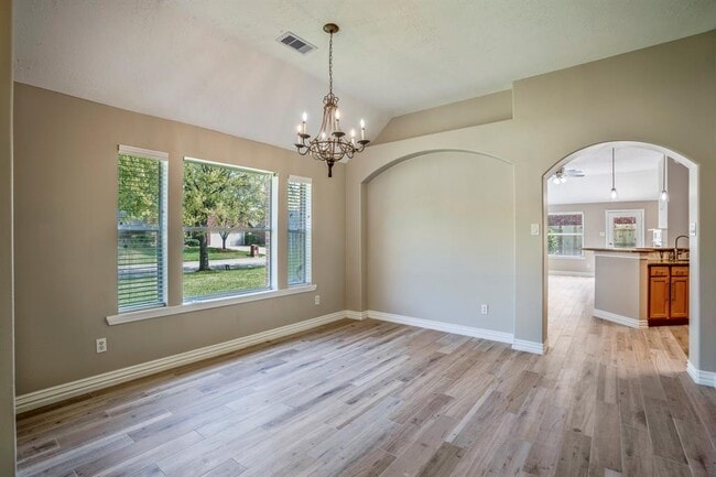 Building Photo - 5803 Sawyer Bend Ln