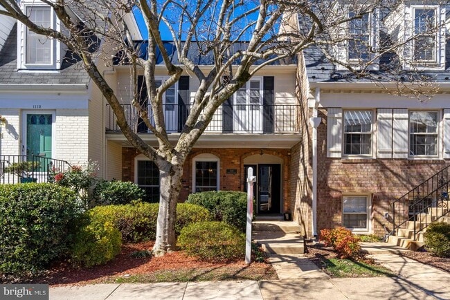 Building Photo - 1110 Wimbledon Dr