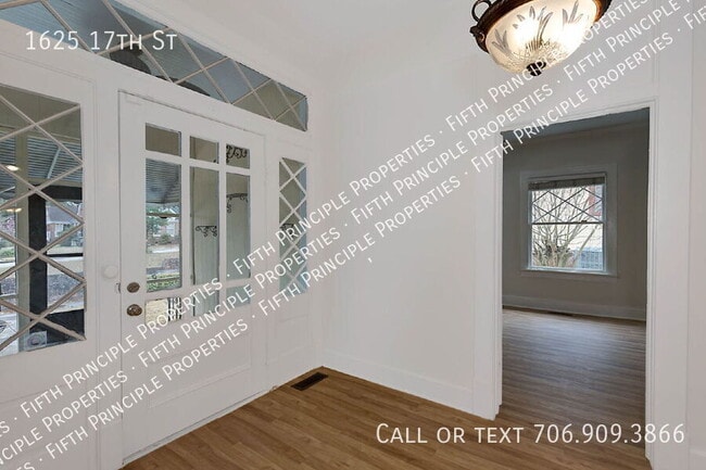 Building Photo - 1625 17th St