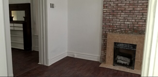 Building Photo - 3146 Keokuk St