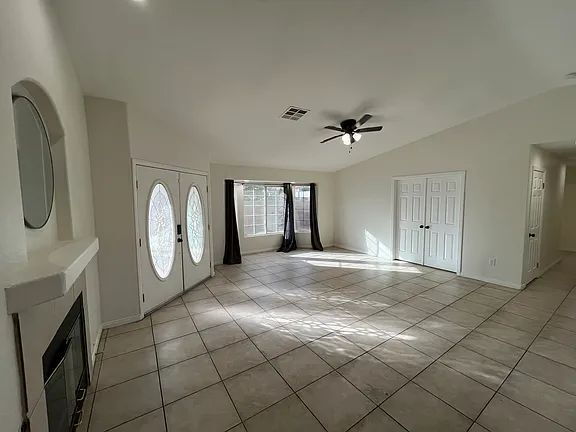 Building Photo - Welcome to your next home in Desert Hot Springs a beautifully maintained and recently renovated 3...