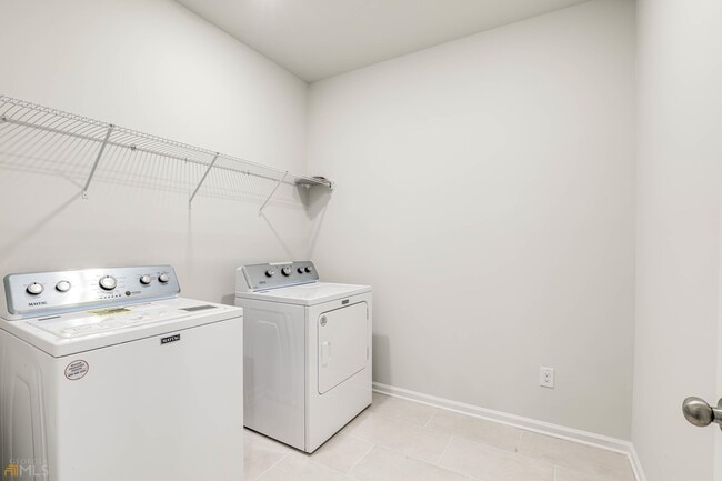 Building Photo - 360 Caledonia Ct