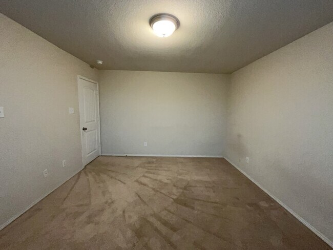 Building Photo - 8217 Spruce Meadows Dr