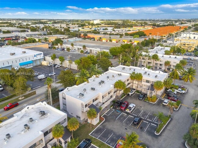 Building Photo - 2690 W 76th St