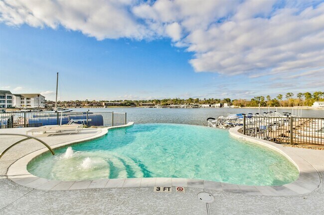 Building Photo - 15260 TX-105