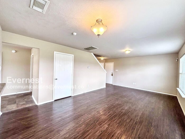 Building Photo - 14903 Sunset Bay Ct