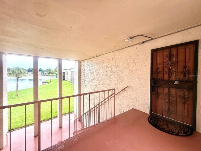 Building Photo - 534 Orange Dr
