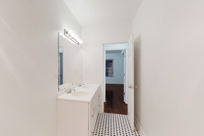 Floorplan - 5222-38 S. Drexel Avenue