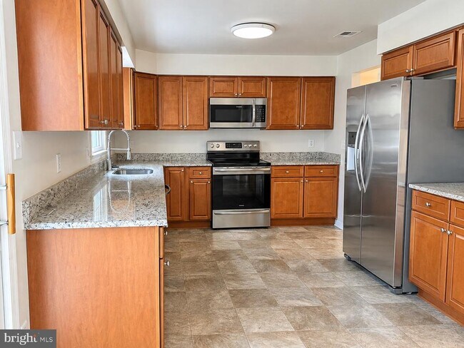 Building Photo - 6281 Rathlin Dr