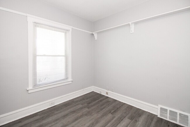 Building Photo - 3071 W 111th St