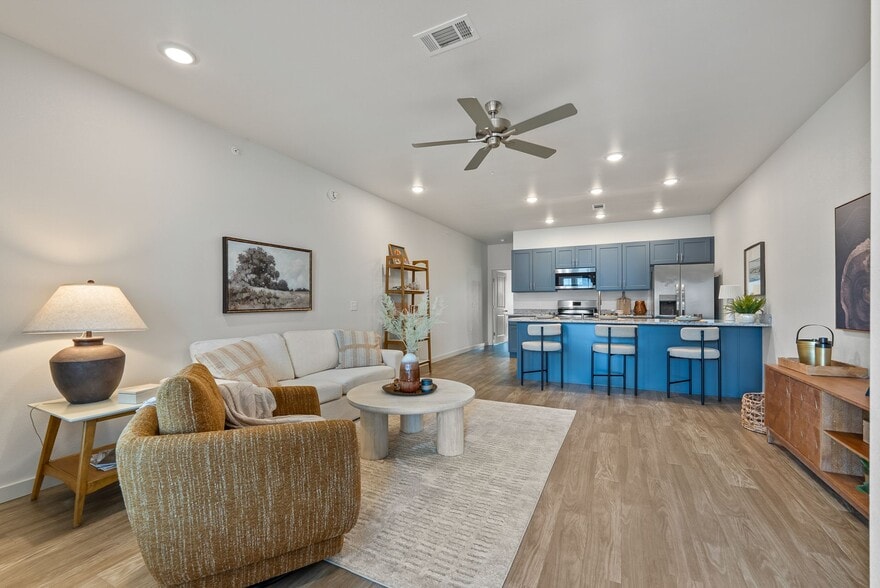 Building Photo - Willow Crossing Apartments