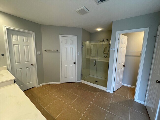 Building Photo - 7110 Pembrough Ln