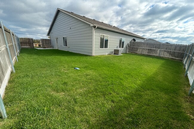 Building Photo - 619/21 N Grandstone St