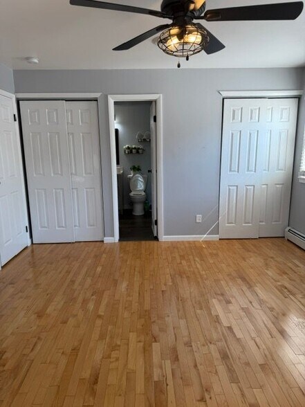 Building Photo - 9 Pilgrim Ln