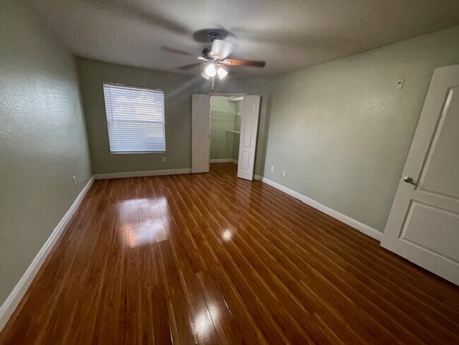 Building Photo - 5055 W Hacienda Ave