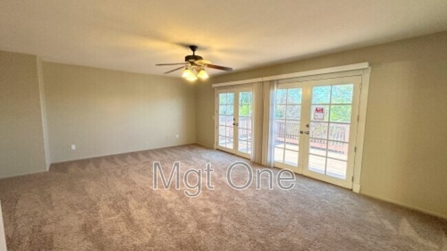 Building Photo - 8431 Newburgh St