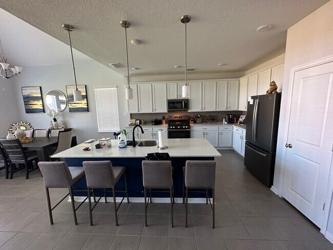 Building Photo - 4117 Monteverde View