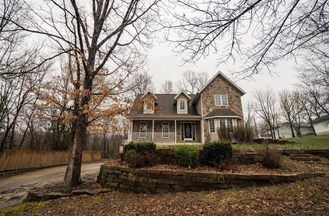 Primary Photo - *~*Gorgeous Home, Located in Waynesville*~*