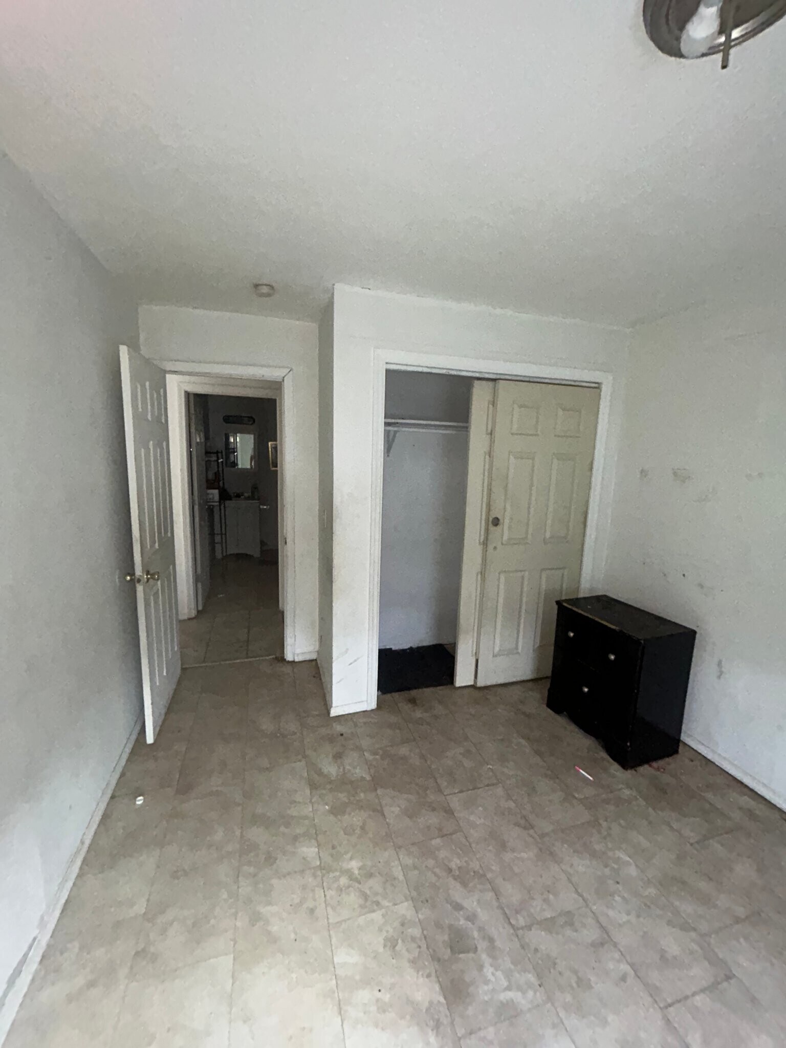 Building Photo - 1104 N 41st St