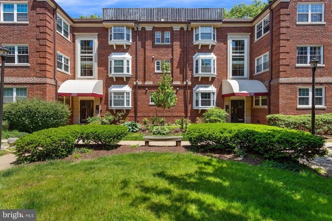 Building Photo - 2107 N Scott St