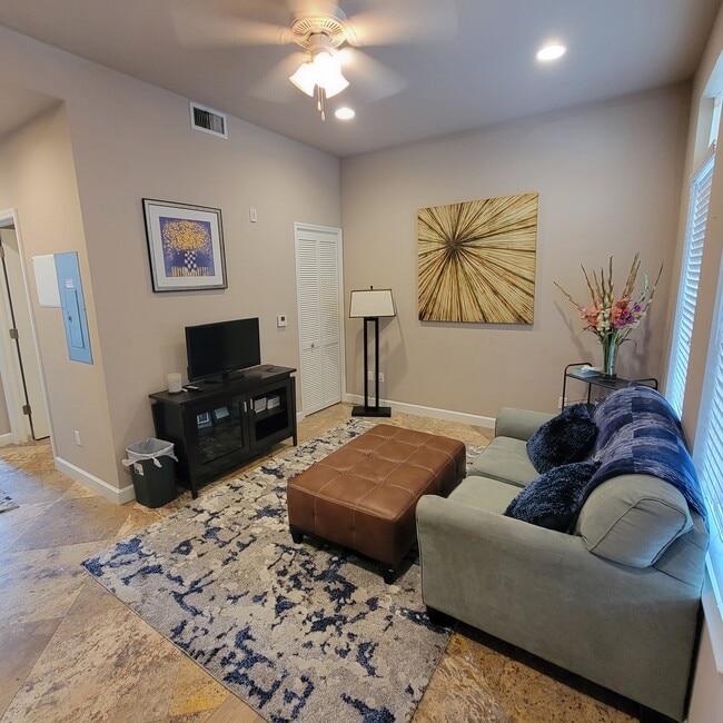 Building Photo - Corsica Rive