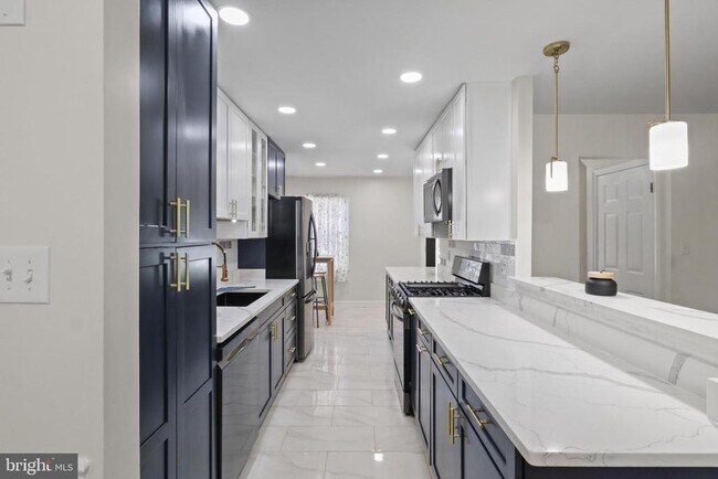 Building Photo - 5522 Conistone Ct
