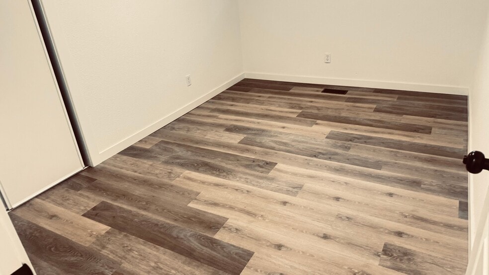 Building Photo - 12706 94th Ave E