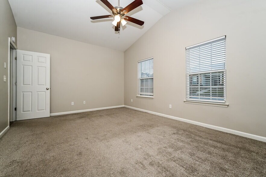 Building Photo - 1281 Winwood Dr