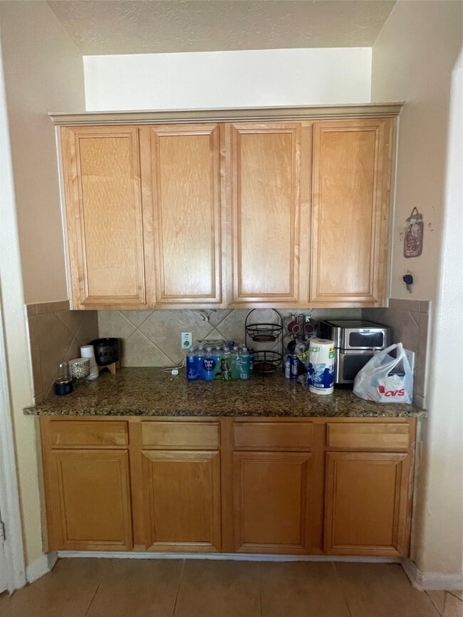 Building Photo - 26864 Calgary Pointe Dr