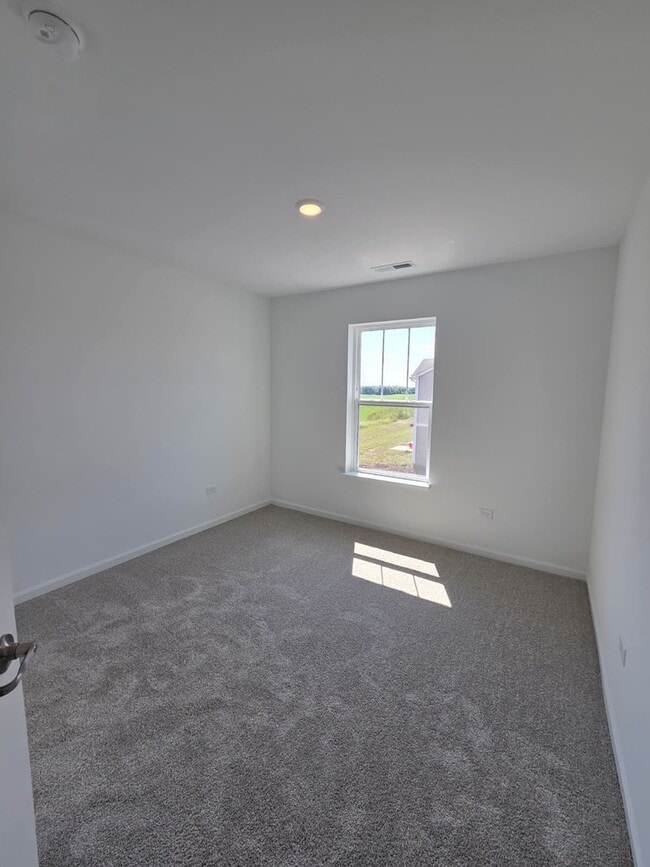 Building Photo - 225 Cooney Wy