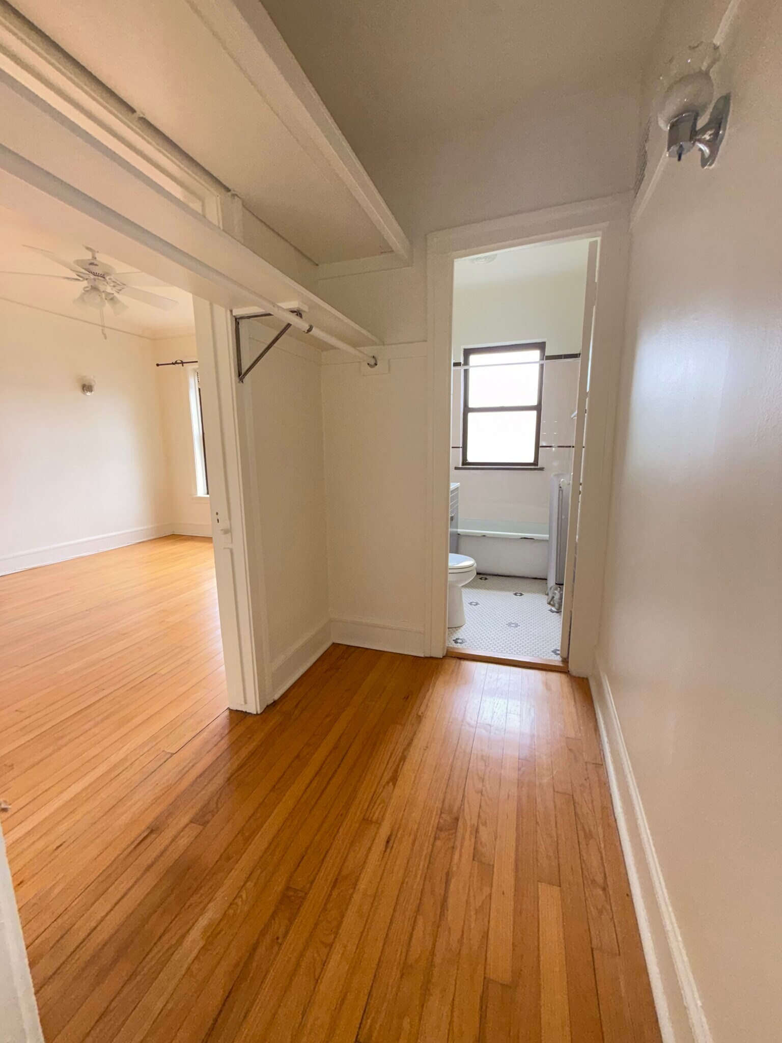 Building Photo - 2321 N Spaulding Ave