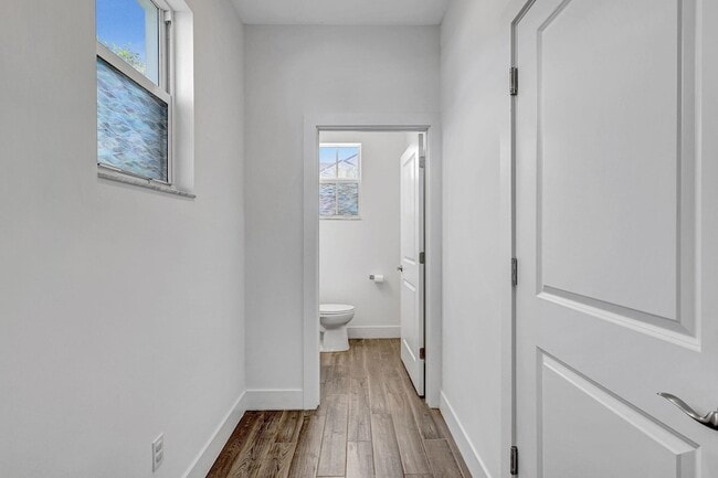 Building Photo - 229 Preserve Trl S