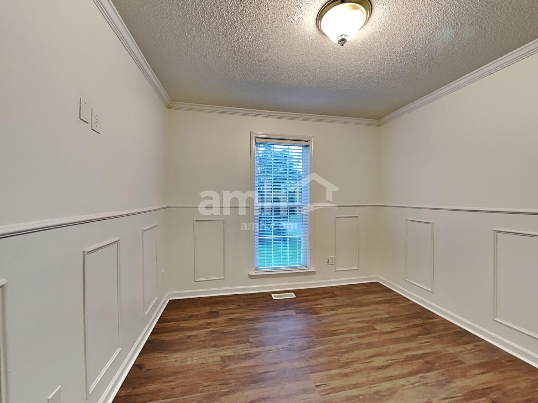 Building Photo - 401 Onyx Ln