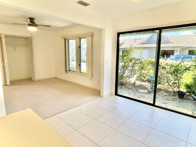 Building Photo - Unfurnished 2 BR condo Annual Rental in Ti...