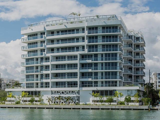 Building Photo - 9261 E Bay Harbor Dr
