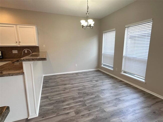 Building Photo - 1281 El Camino Village Dr