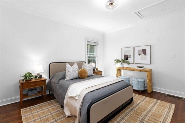 Building Photo - 987 Alloway Pl SE