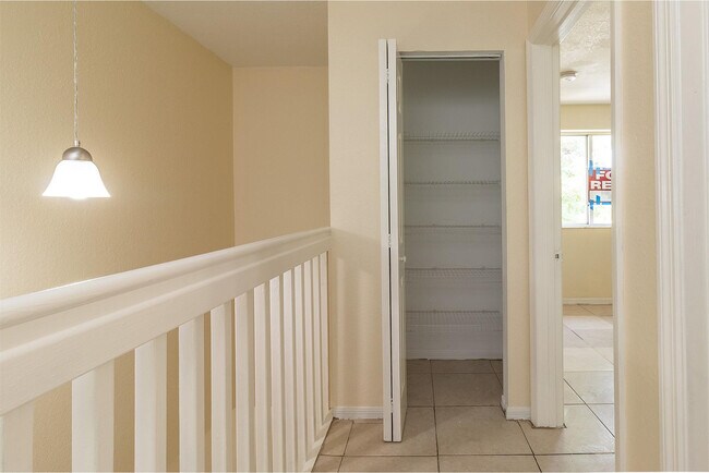 Building Photo - 2214 NW 135th Terrace