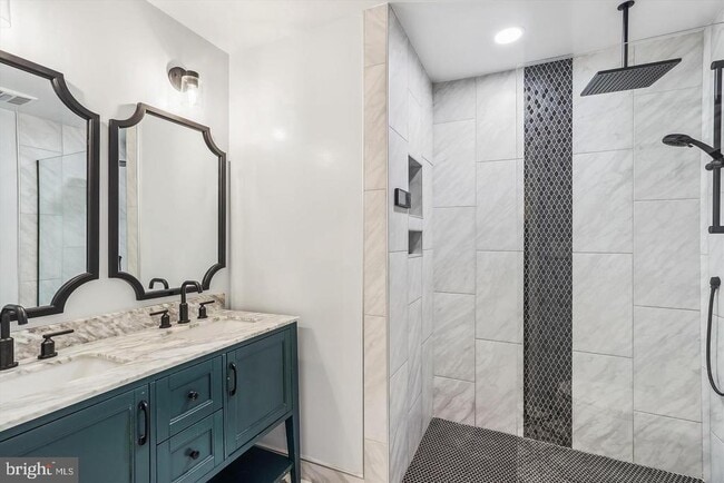 Building Photo - 6010 Sunset Ridge Ct