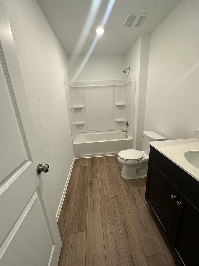 Building Photo - 280 Amber Gln