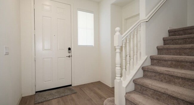 Building Photo - Beautiful 3-Bedroom, 2.5-Bathroom Home for...